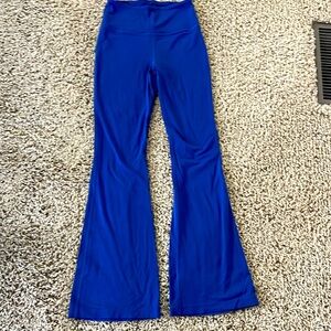 Lululemon flare pant size 6